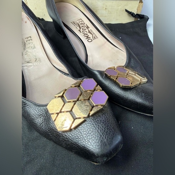 Salvatore Ferragamo Pumps, Size 7 - Picture 14 of 15